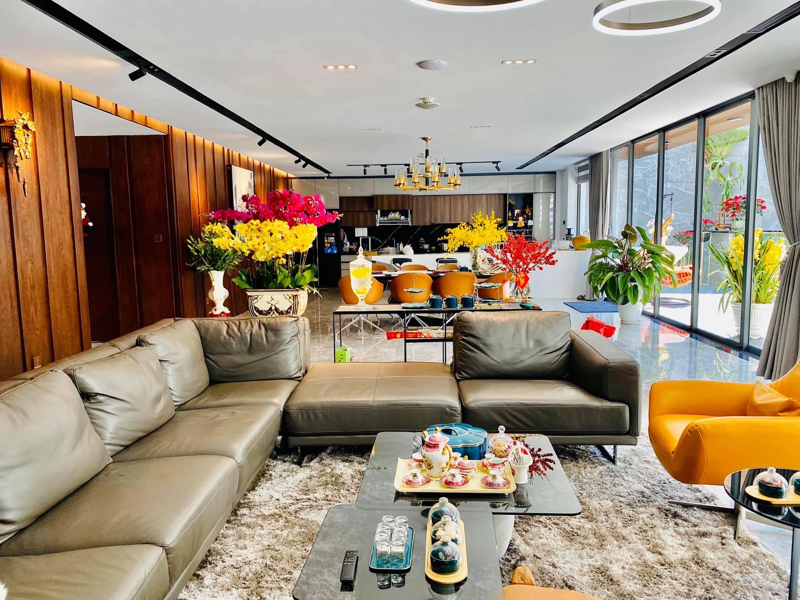 HIEU NGA PENTHOUSE